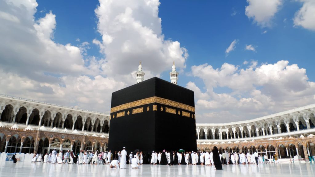 how to travel umrah by car